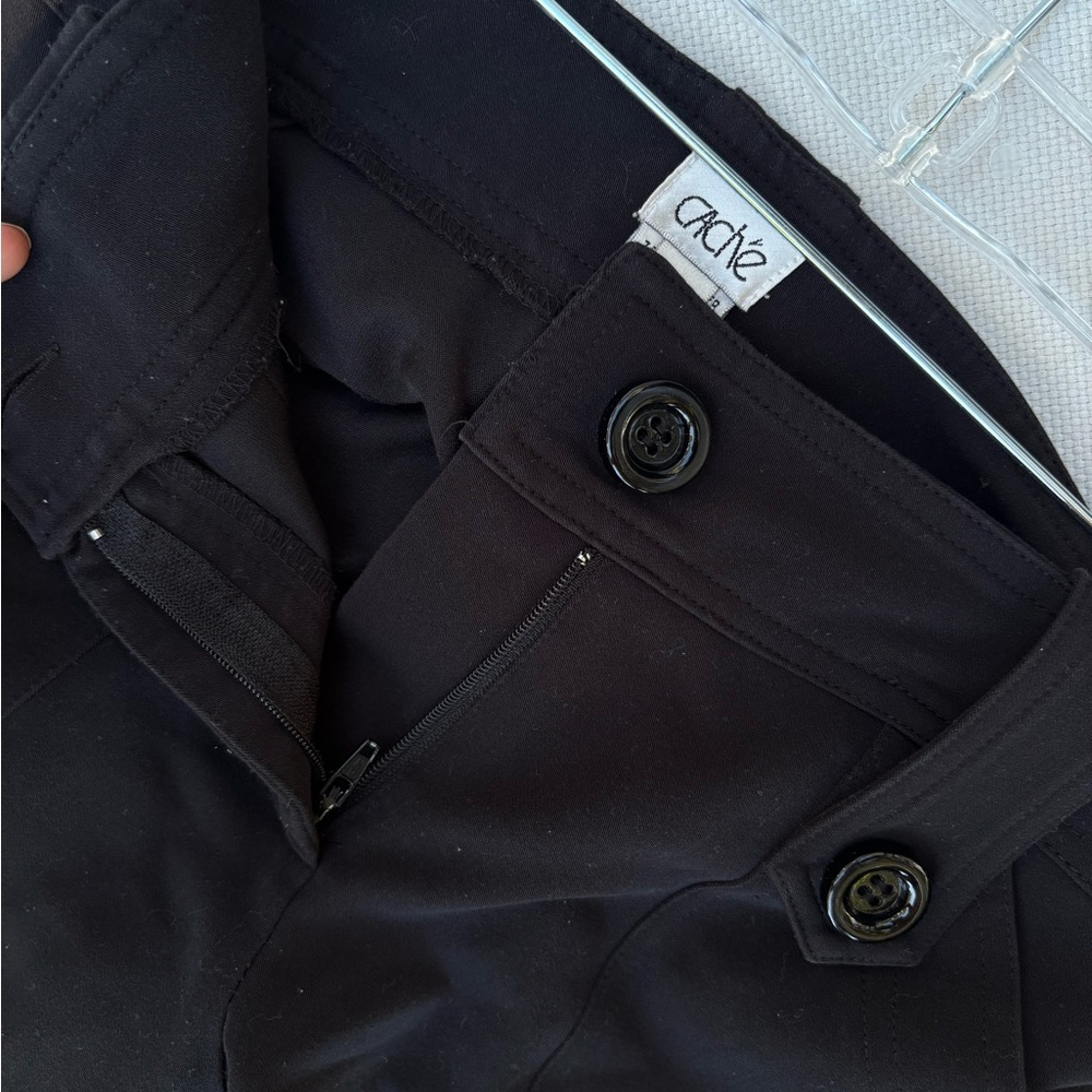 Cache Cargos - Picture 5 of 6